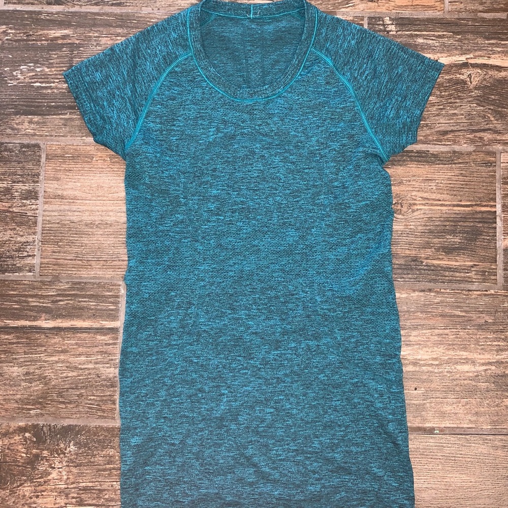 Lululemon swiftly tech shirt